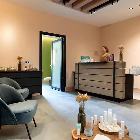 Mgm & Residences - Manaka Appart hôtel 5*