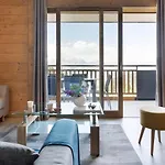Mgm & Residences - Manaka Aparthotel 5*