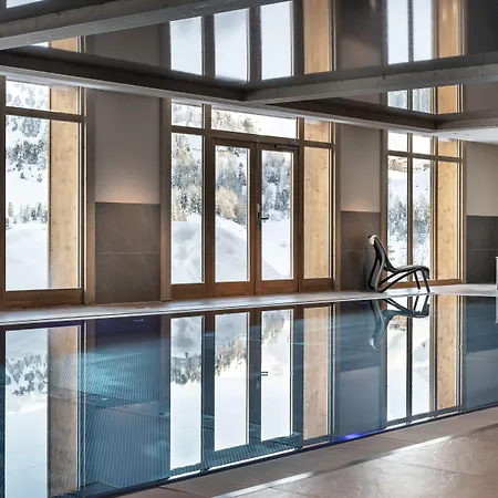 아파트호텔 Mgm & Residences - Manaka 5*