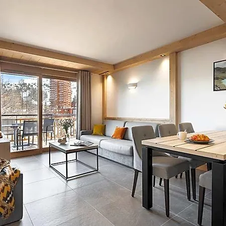 Mgm & Residences - Manaka Aparthotel